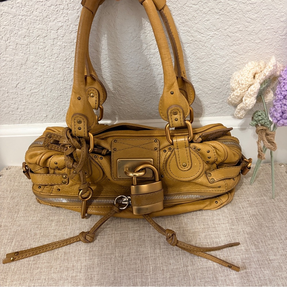 Chloe Paddington pebbled Leather bag zipped bottom